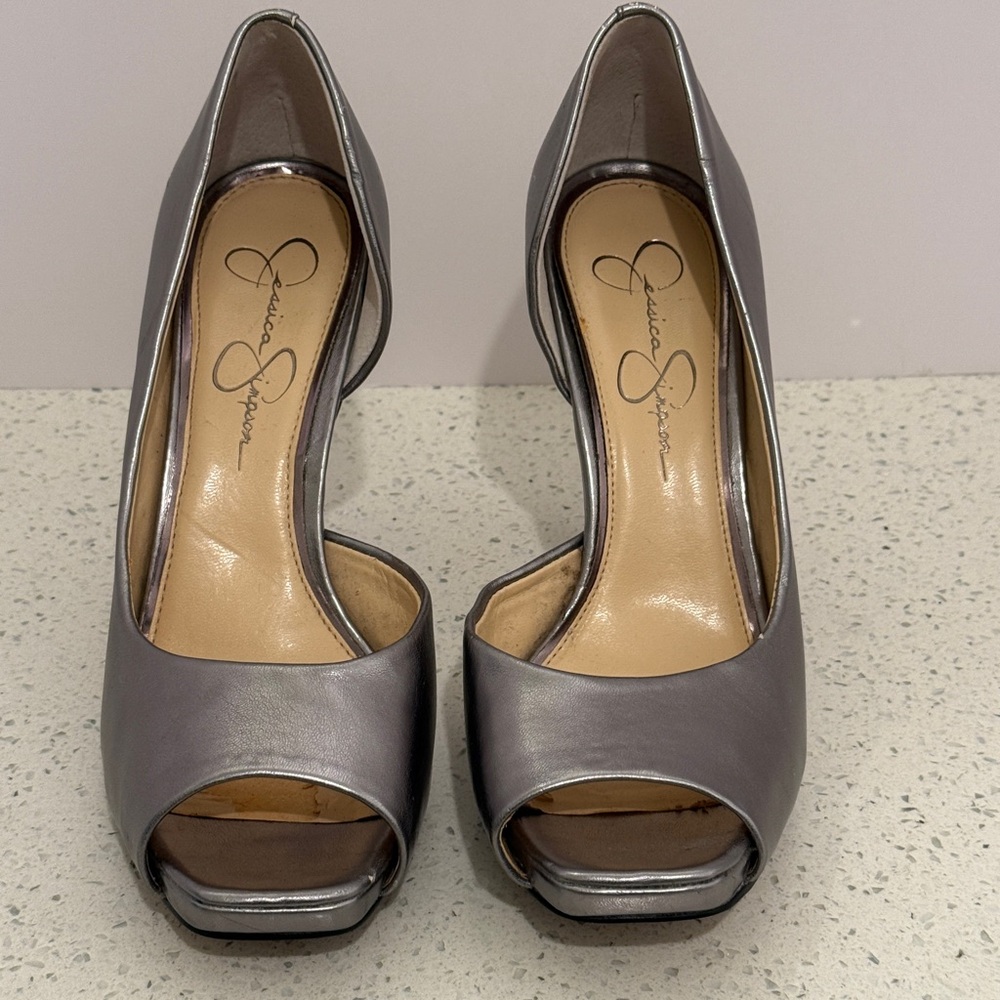 Jessica Simpson Metallic Silver High Heel Platform Pumps Women’s Size 9